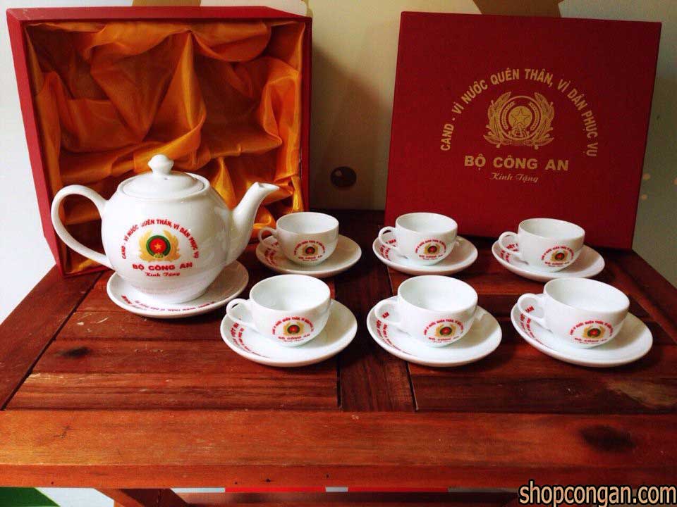 Ấm chén công an 5 am chen bo cong an